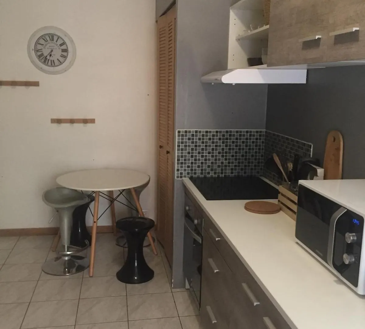 Apartment Les Gites Cherois Maison Esprit Cabane Pkg Prive 20 Min De Lyon Les Cheres
